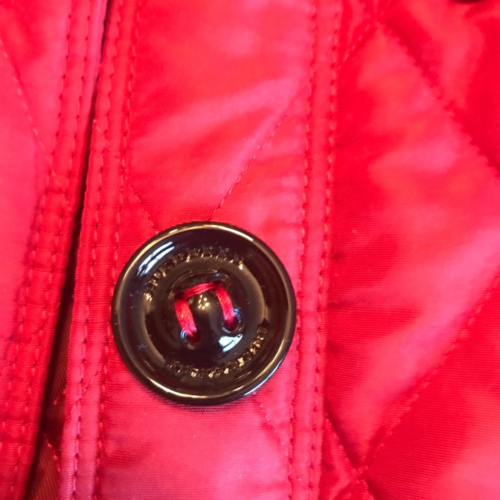Red crop Burberry jacket - Picture 4 of 8